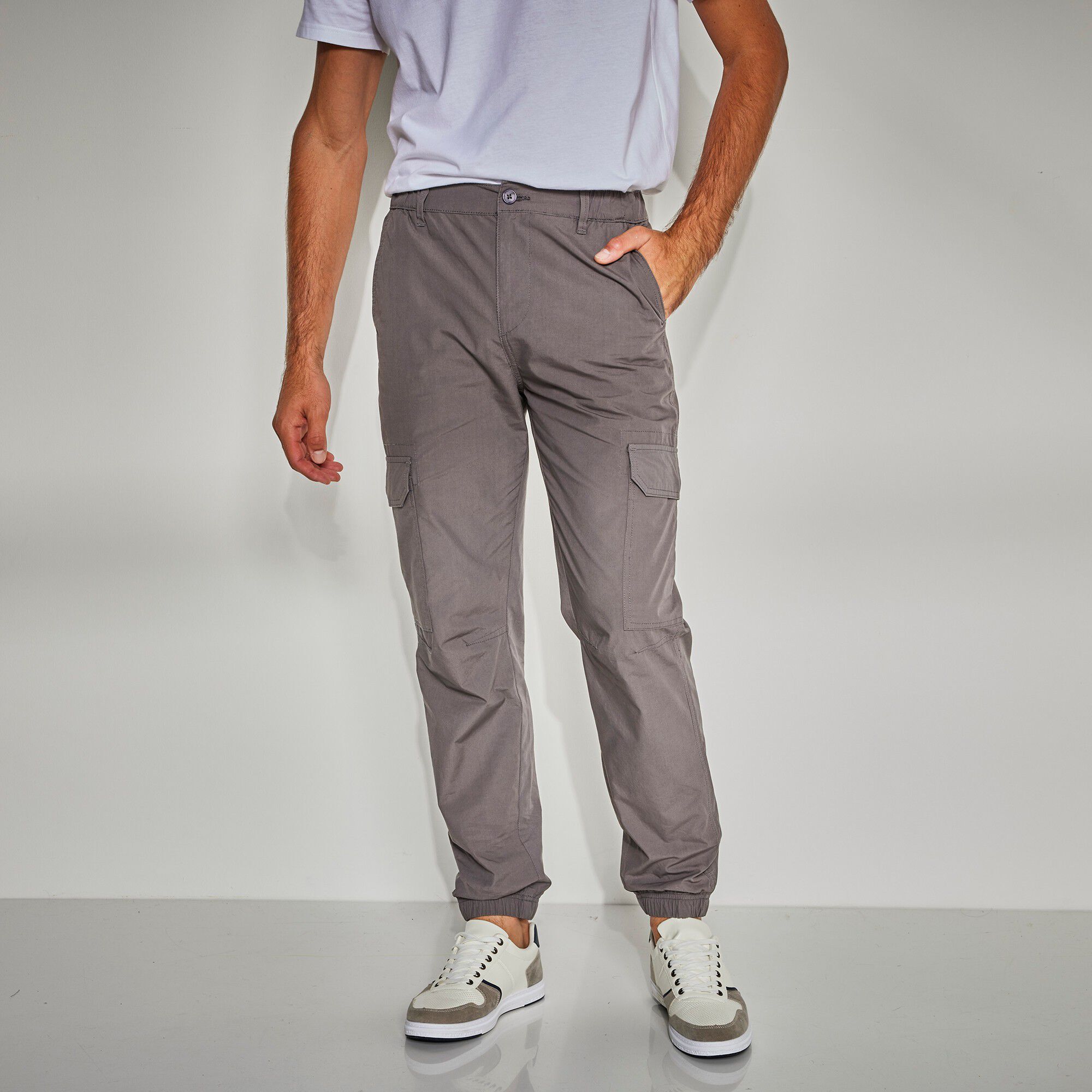 Blanche porte online sous vetements homme